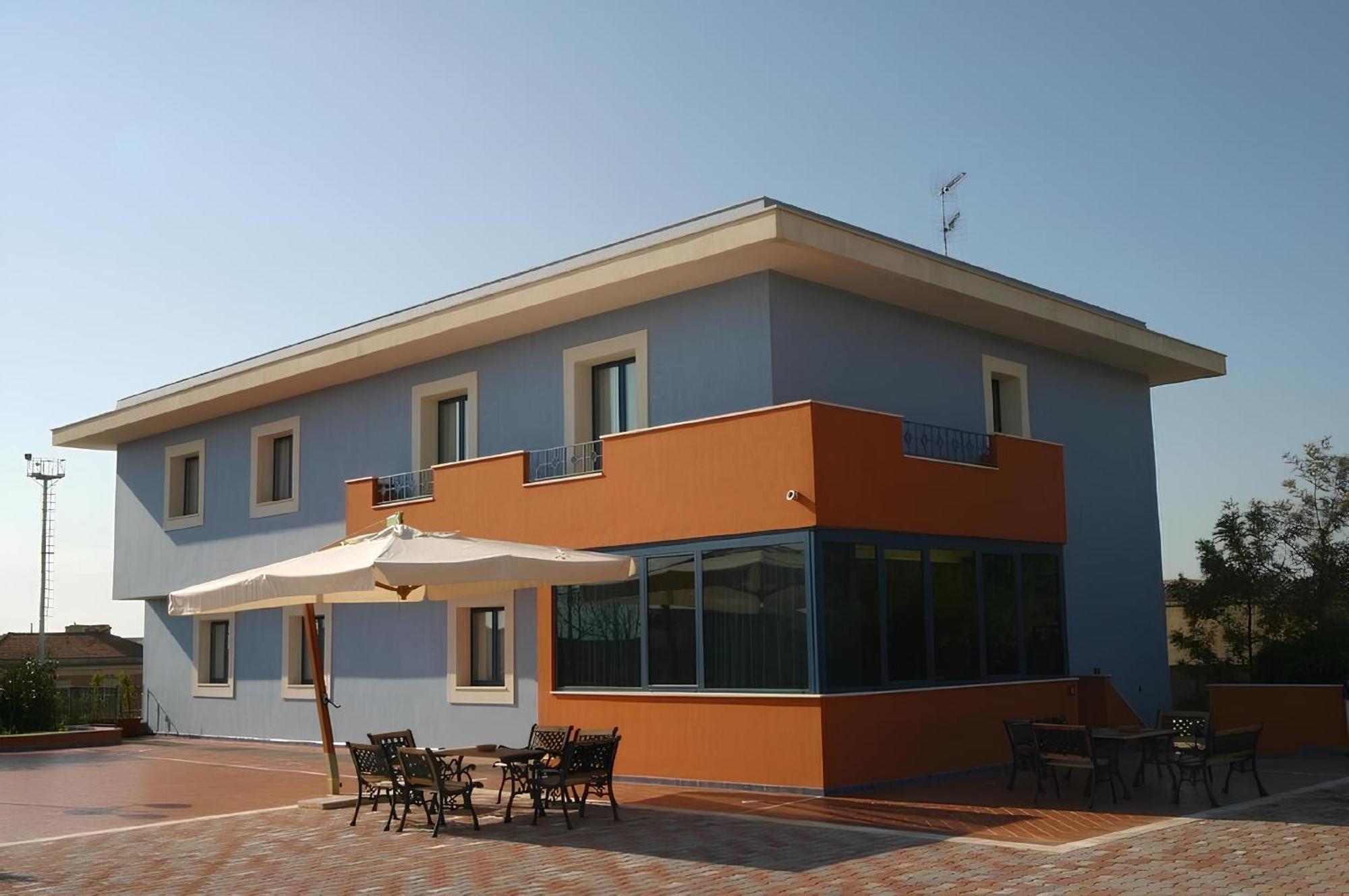 Motel - Hotel Nautico Pozzallo Ngoại thất bức ảnh
