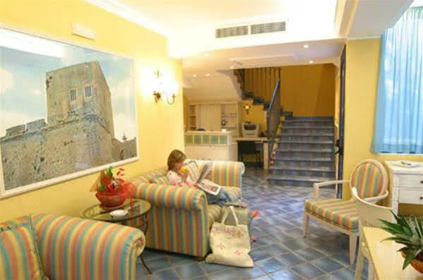 Motel - Hotel Nautico Pozzallo Ngoại thất bức ảnh